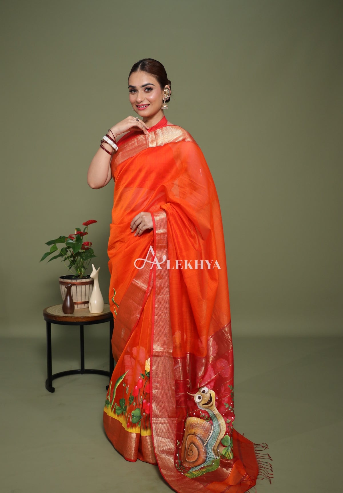 Scarlet Garden – Maheshwari Handloom Saree