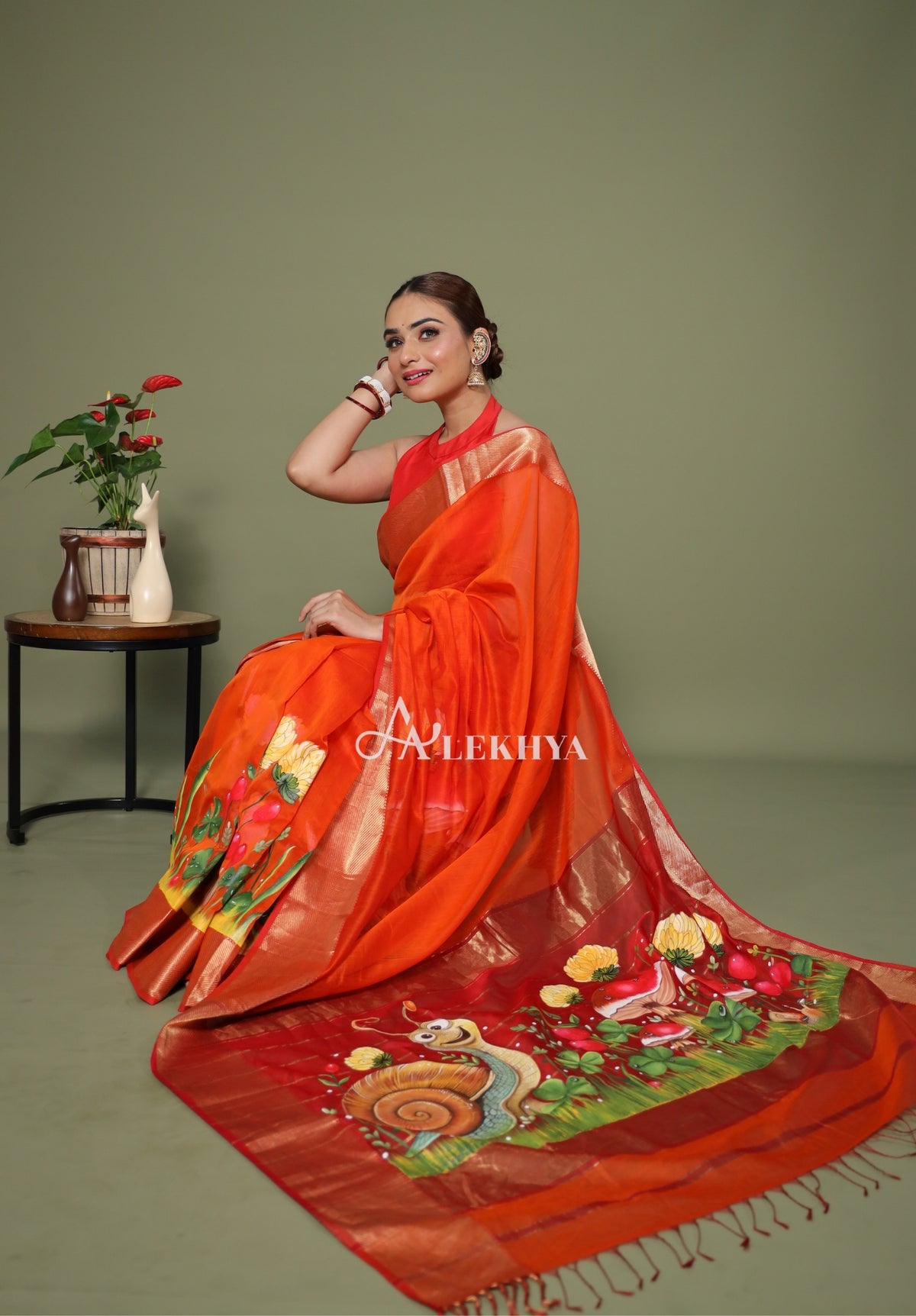 Scarlet Garden – Maheshwari Handloom Saree