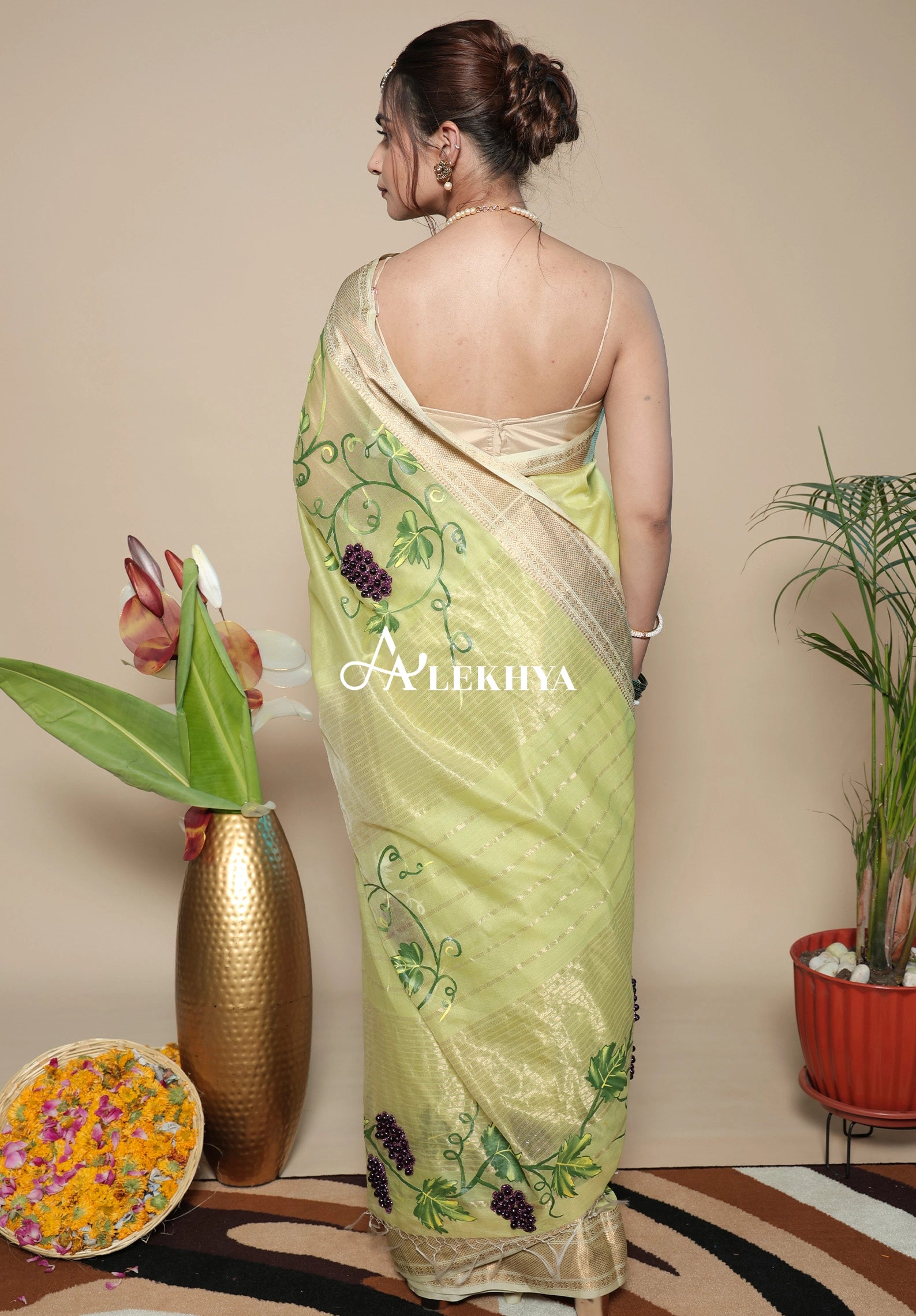 Grape Vine - Painted Stories Maheshwari Woven Grace