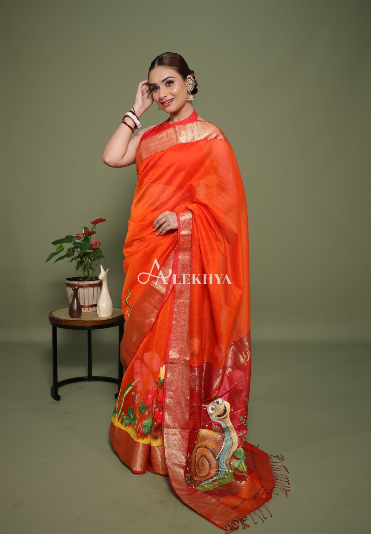 Scarlet Garden – Maheshwari Handloom Saree