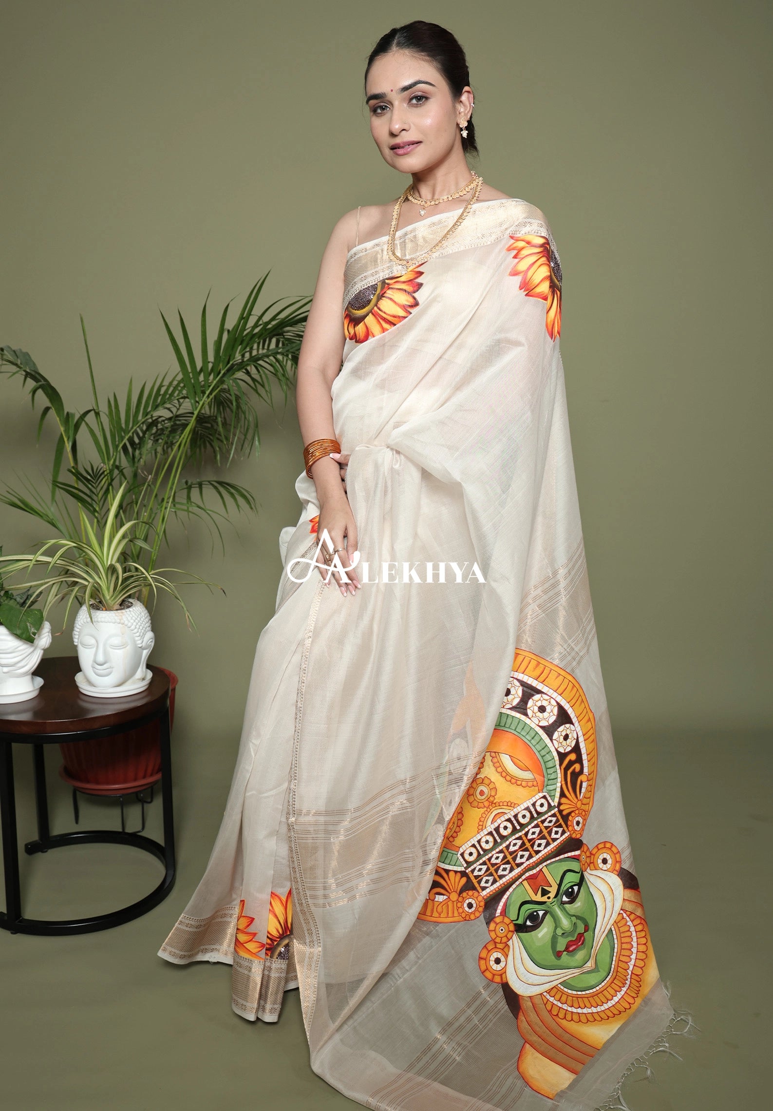 Kathakali Radiance – painted stories maheshwari woven grace