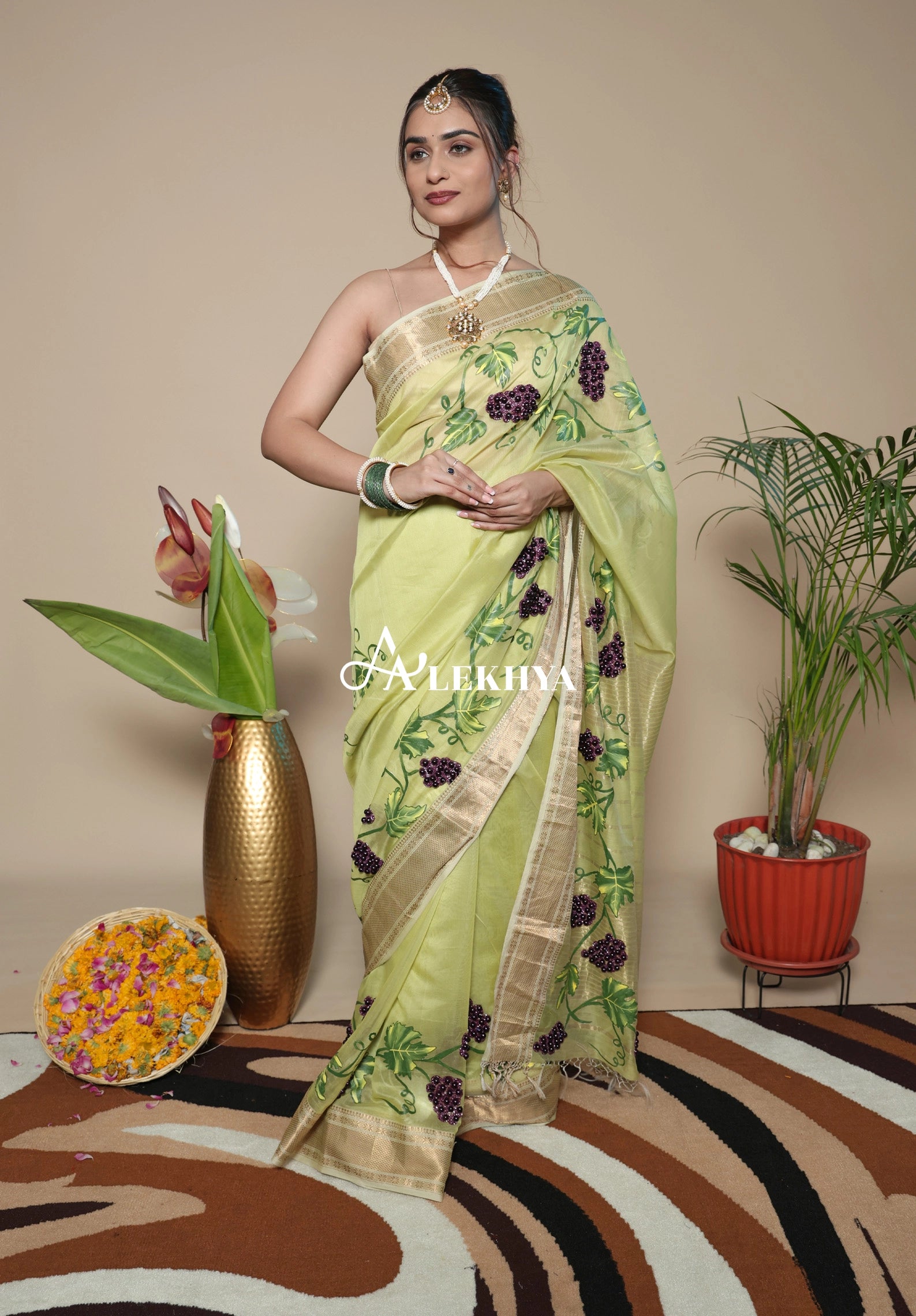 Grape Vine - Painted Stories Maheshwari Woven Grace