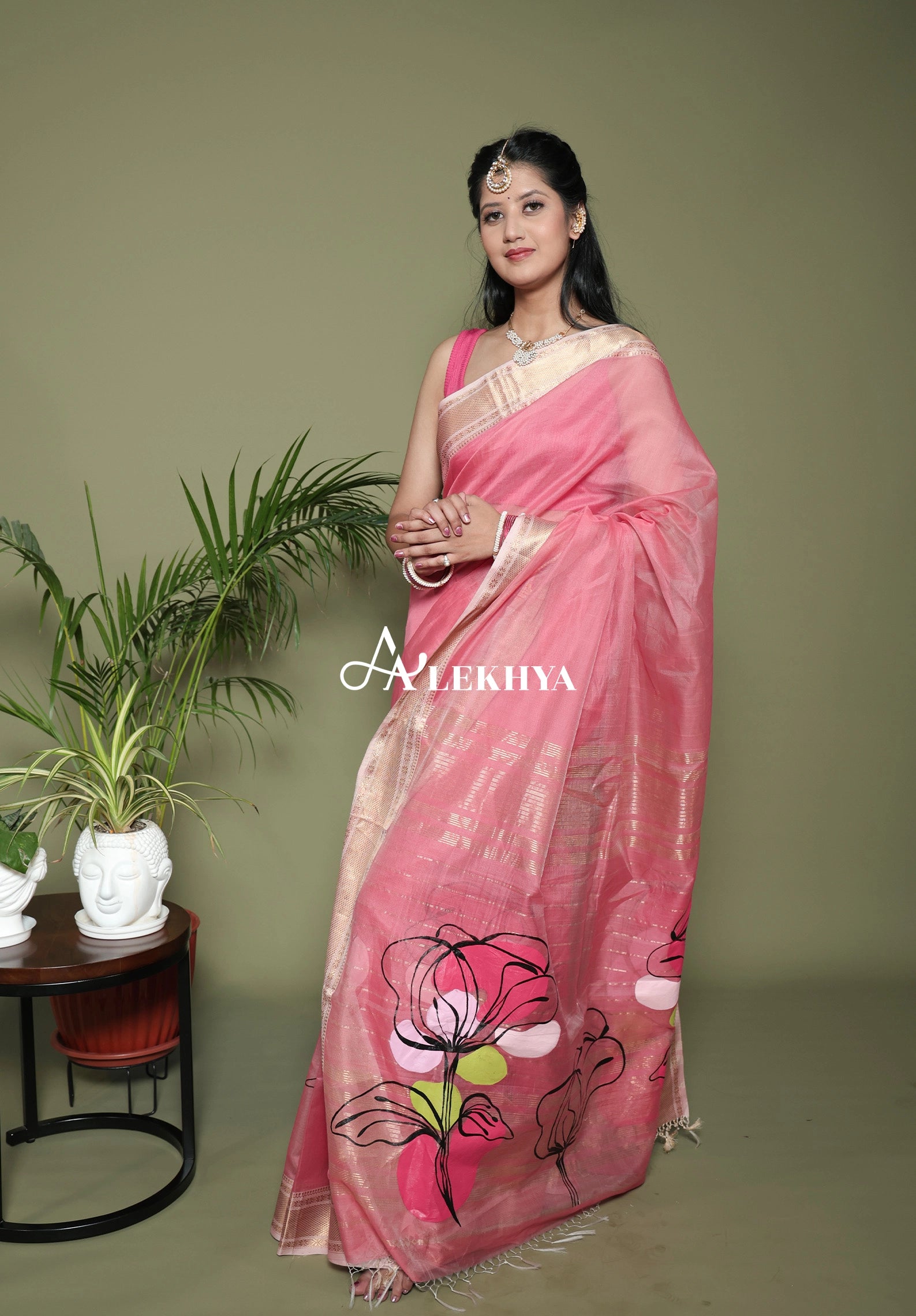 Abstract Bloom-Maheshwari handloom Saree