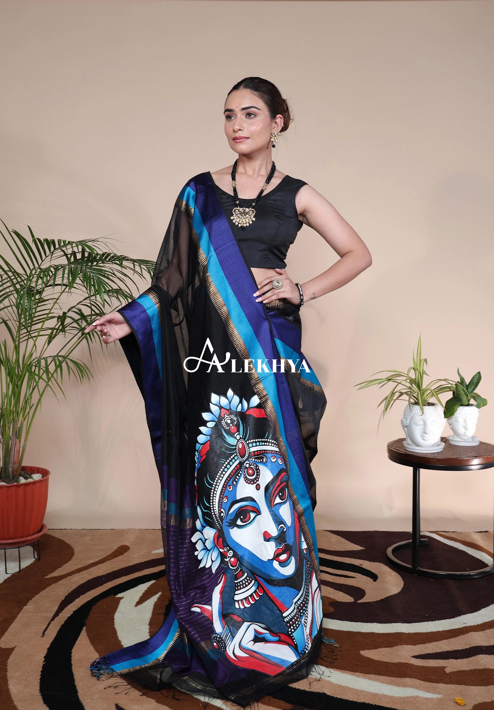 Portrait of Grace – Maheshwari Handloom Saree