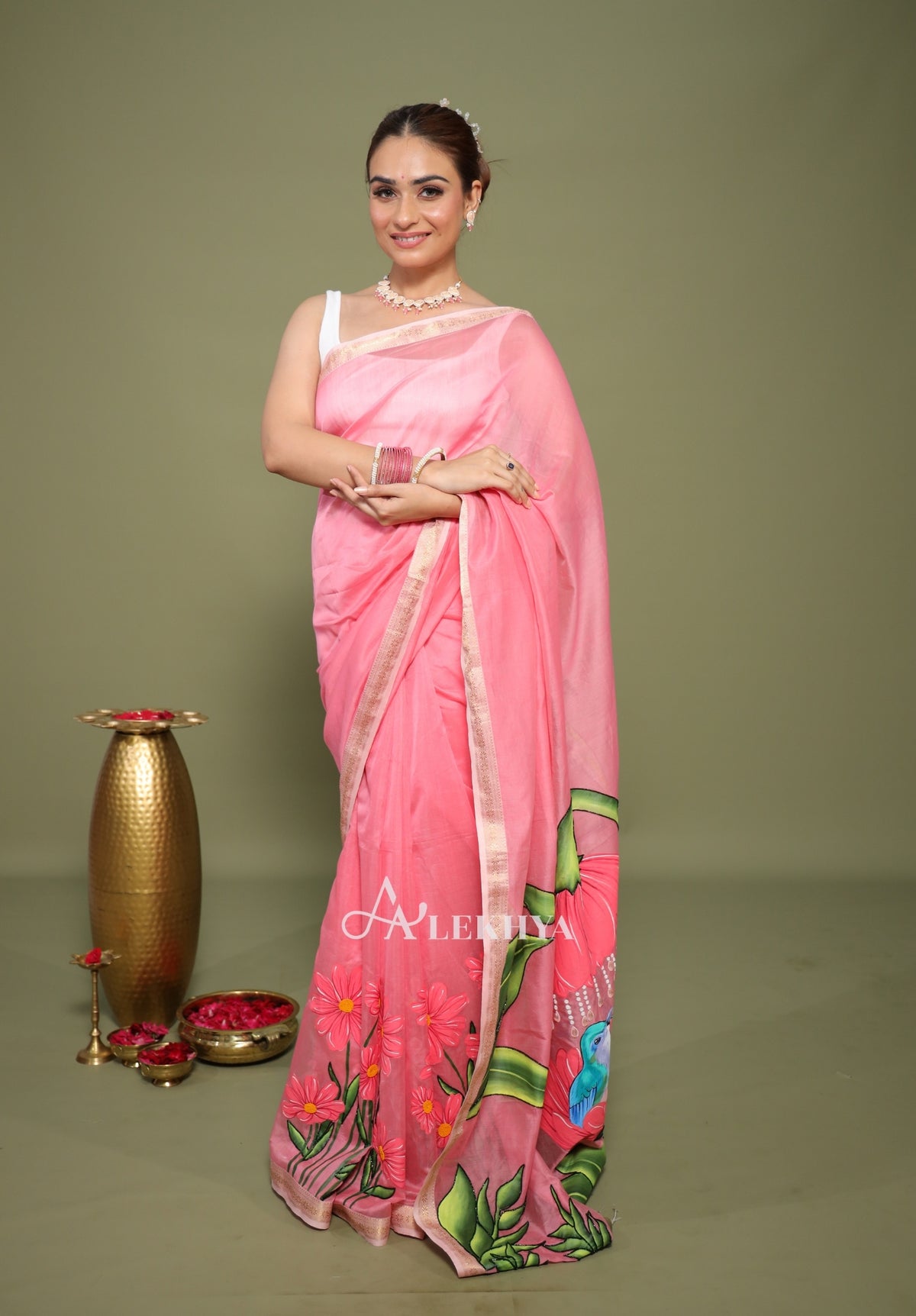 Flora and Fauna Finesse – Pink Maheshwari Handloom Saree