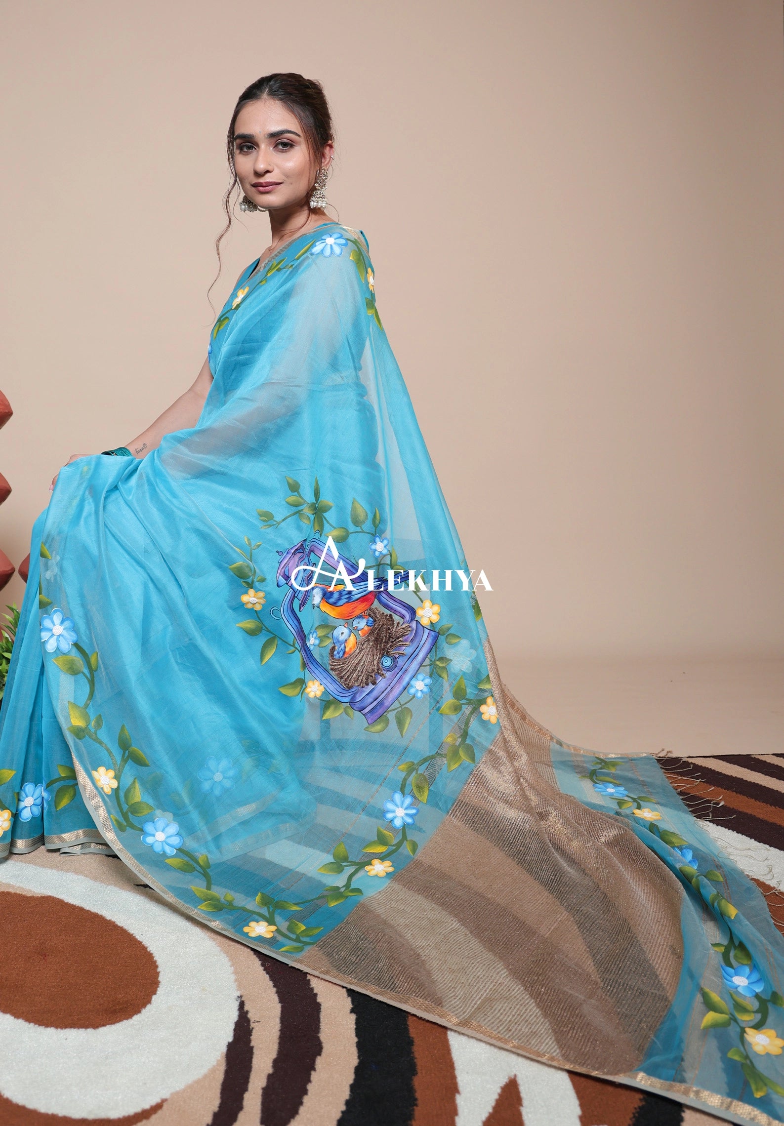 Handwoven Nest Elegance- Maheshwari Saree