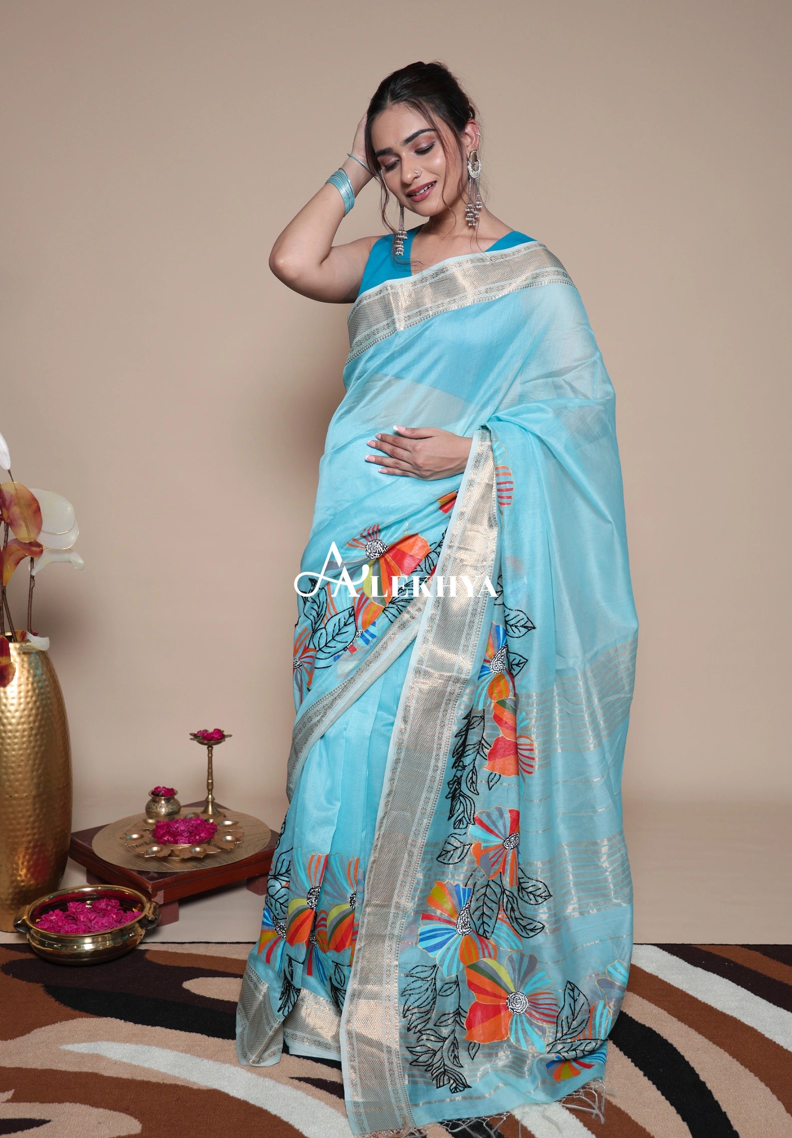 Timeless Floral- Maheshwari woven grace
