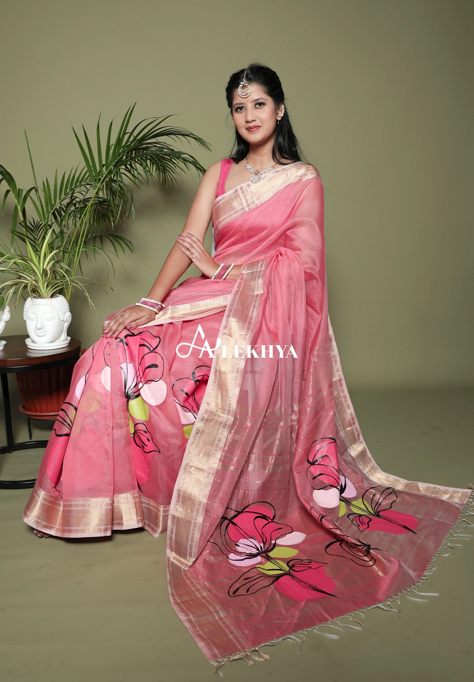 Abstract Bloom-Maheshwari handloom Saree