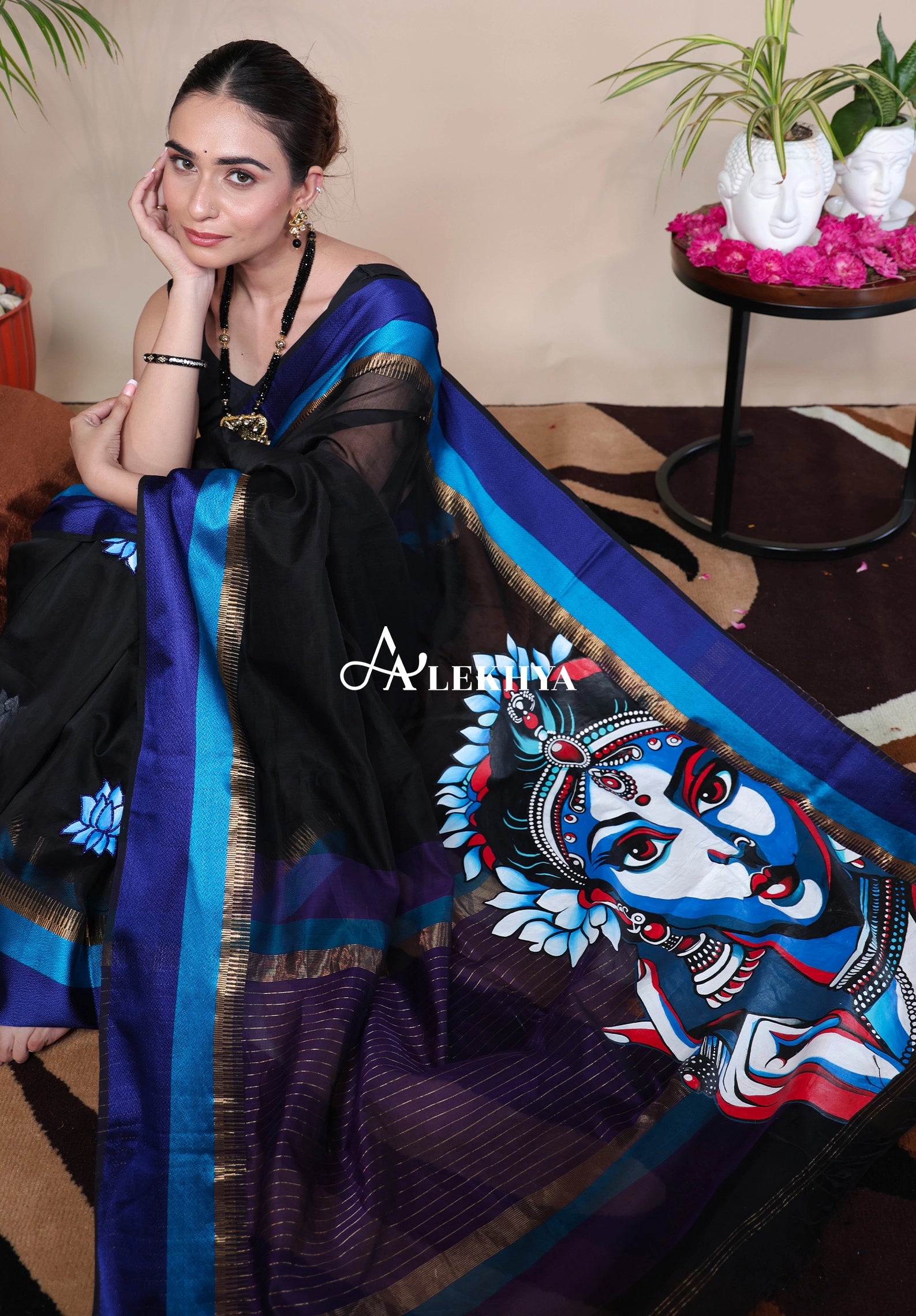Portrait of Grace – Maheshwari Handloom Saree