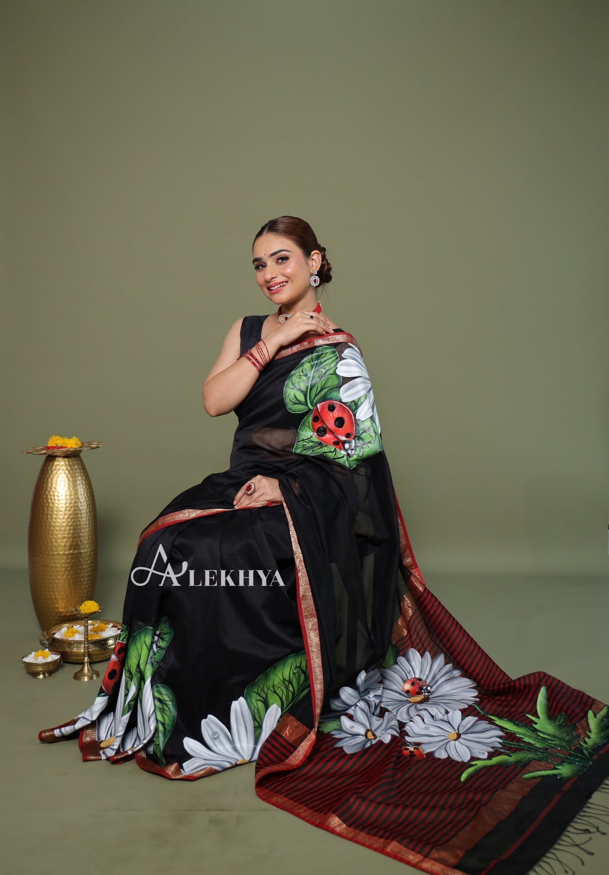 The Noir & Night  – Black Maheshwari Handloom Saree